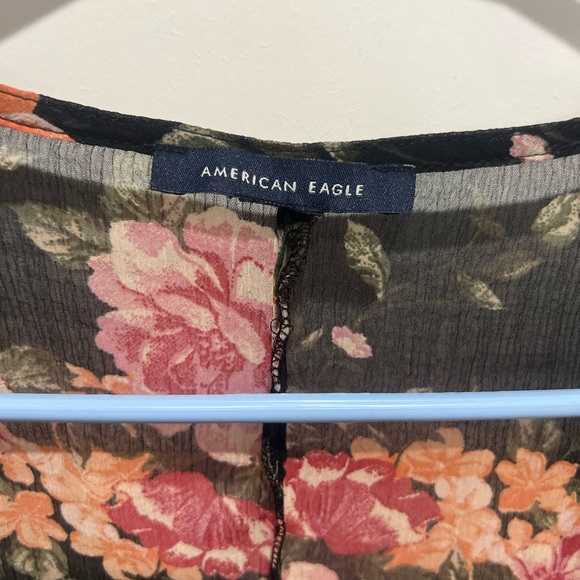 American Eagle Outfitters Black Floral Long Sleeve Komono - Picture 2 of 3